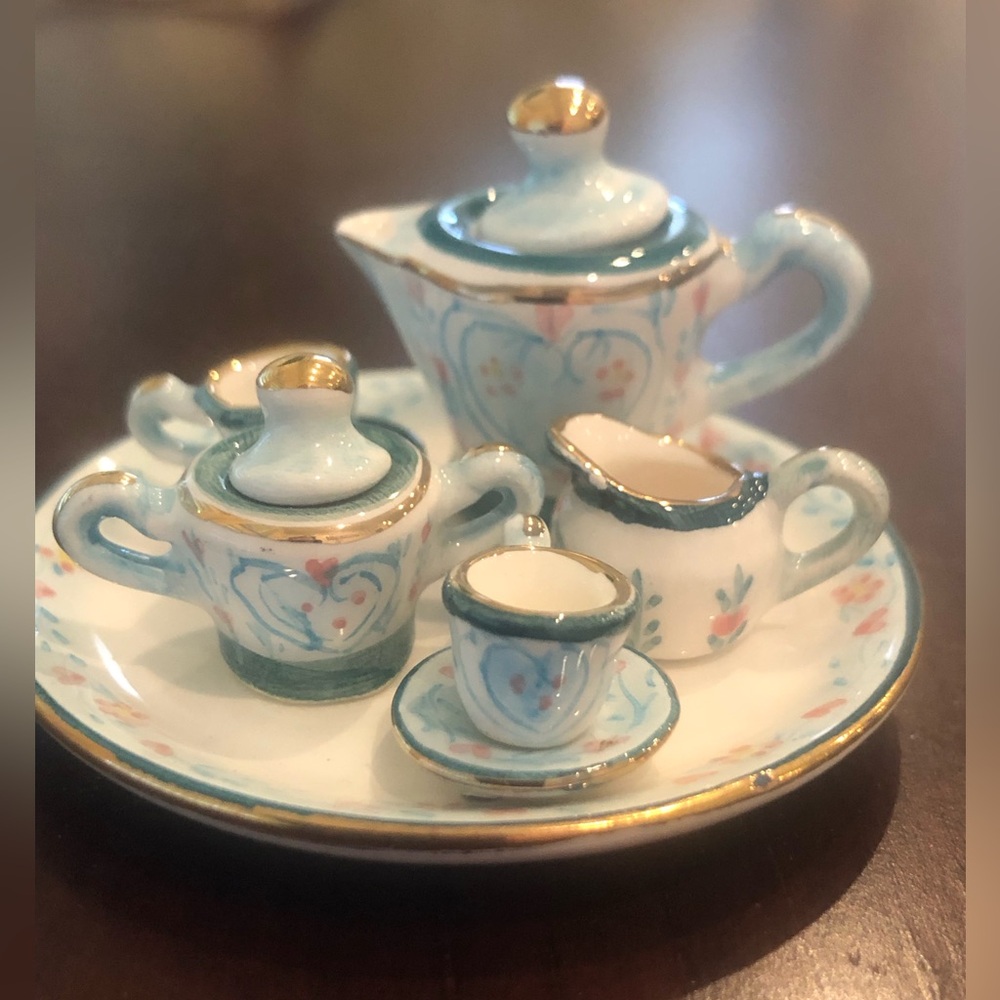 Miniature tea set